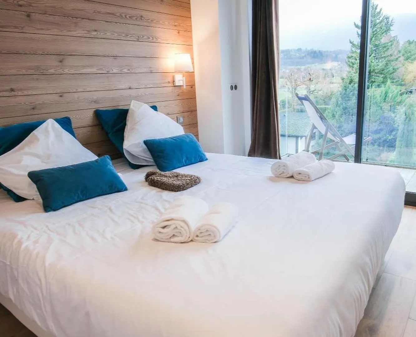 Villa Caroline, Lac D'Annecy Duingt Hotel